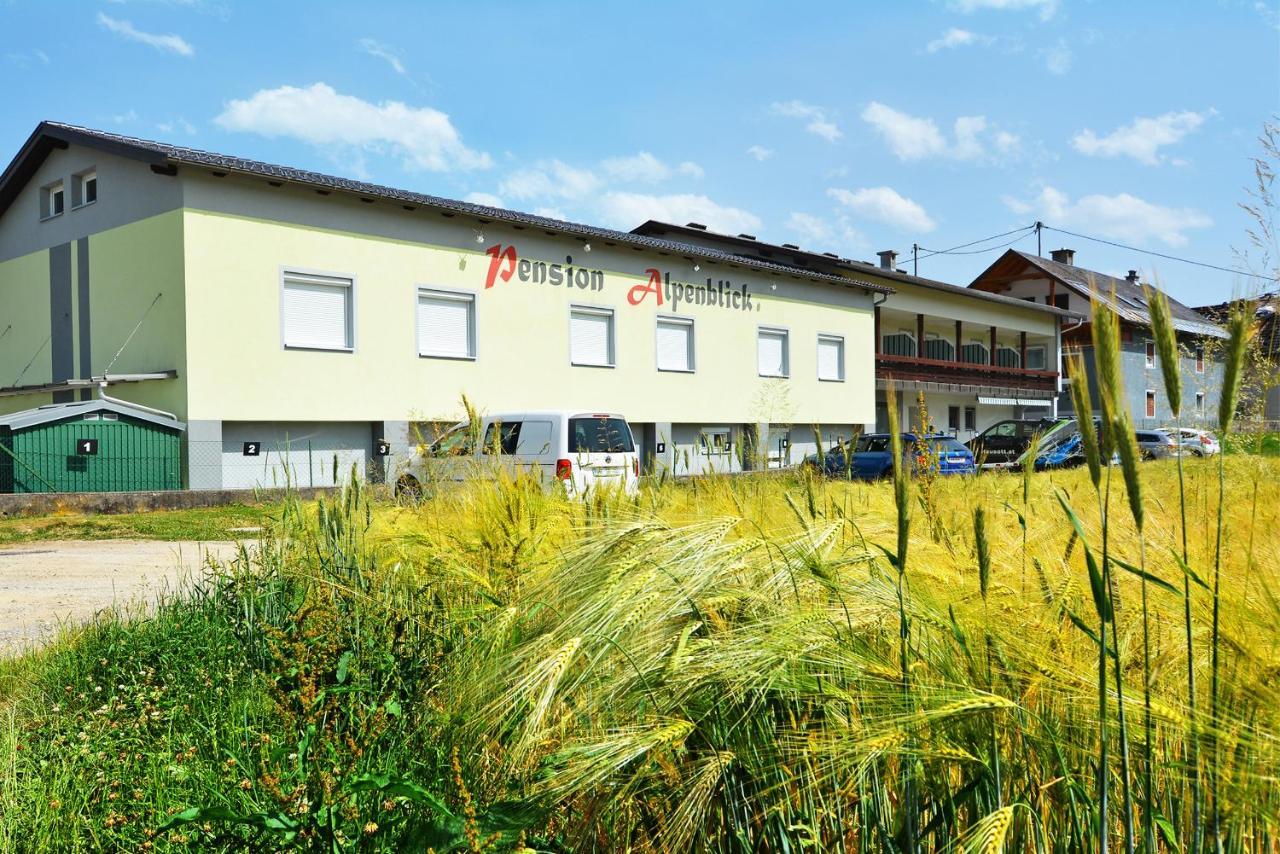Alpenblick - Modernes Und Grosszuegiges Apartment 빌라흐 외부 사진